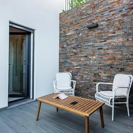 Sleeps 12 Pool Air Con Wifi Vila